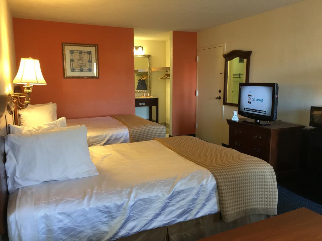 Baymont By Wyndham Rocky Mount I-95 Ξενοδοχείο Εξωτερικό φωτογραφία