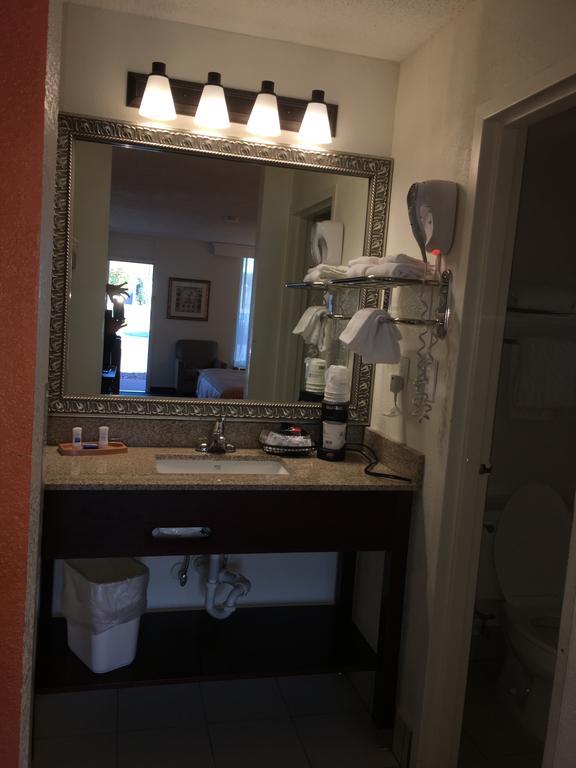 Baymont By Wyndham Rocky Mount I-95 Ξενοδοχείο Εξωτερικό φωτογραφία