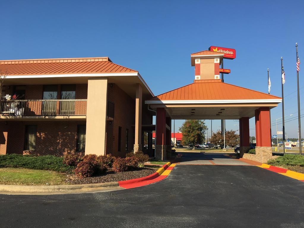 Baymont By Wyndham Rocky Mount I-95 Ξενοδοχείο Εξωτερικό φωτογραφία