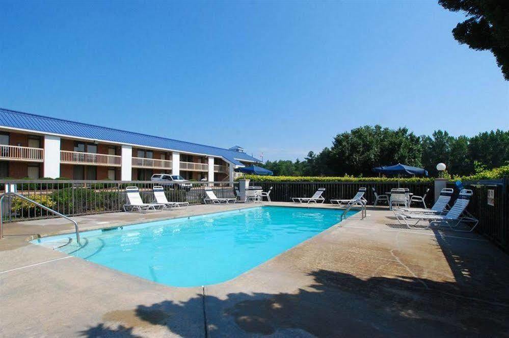 Baymont By Wyndham Rocky Mount I-95 Ξενοδοχείο Εξωτερικό φωτογραφία